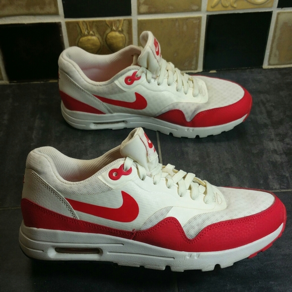 nike wmns air max 1 ultra essentials